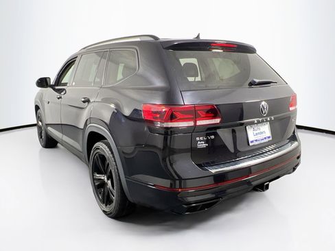 Used 2022 Volkswagen Atlas SEL R-Line image 7