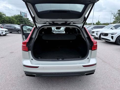 Used 2020 Volvo V60 T5 Cross Country AWD/4WD image 20