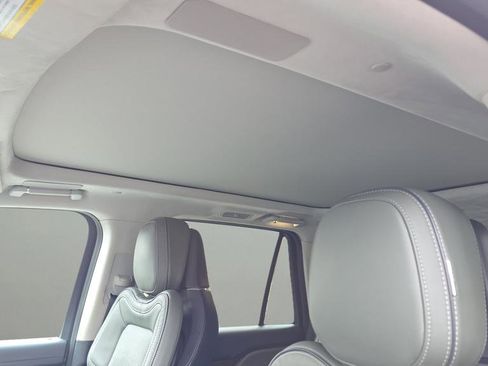 Used 2022 Lincoln Navigator Black Label image 11