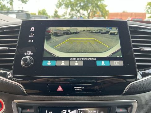 Used 2023 Honda Passport TrailSport image 25