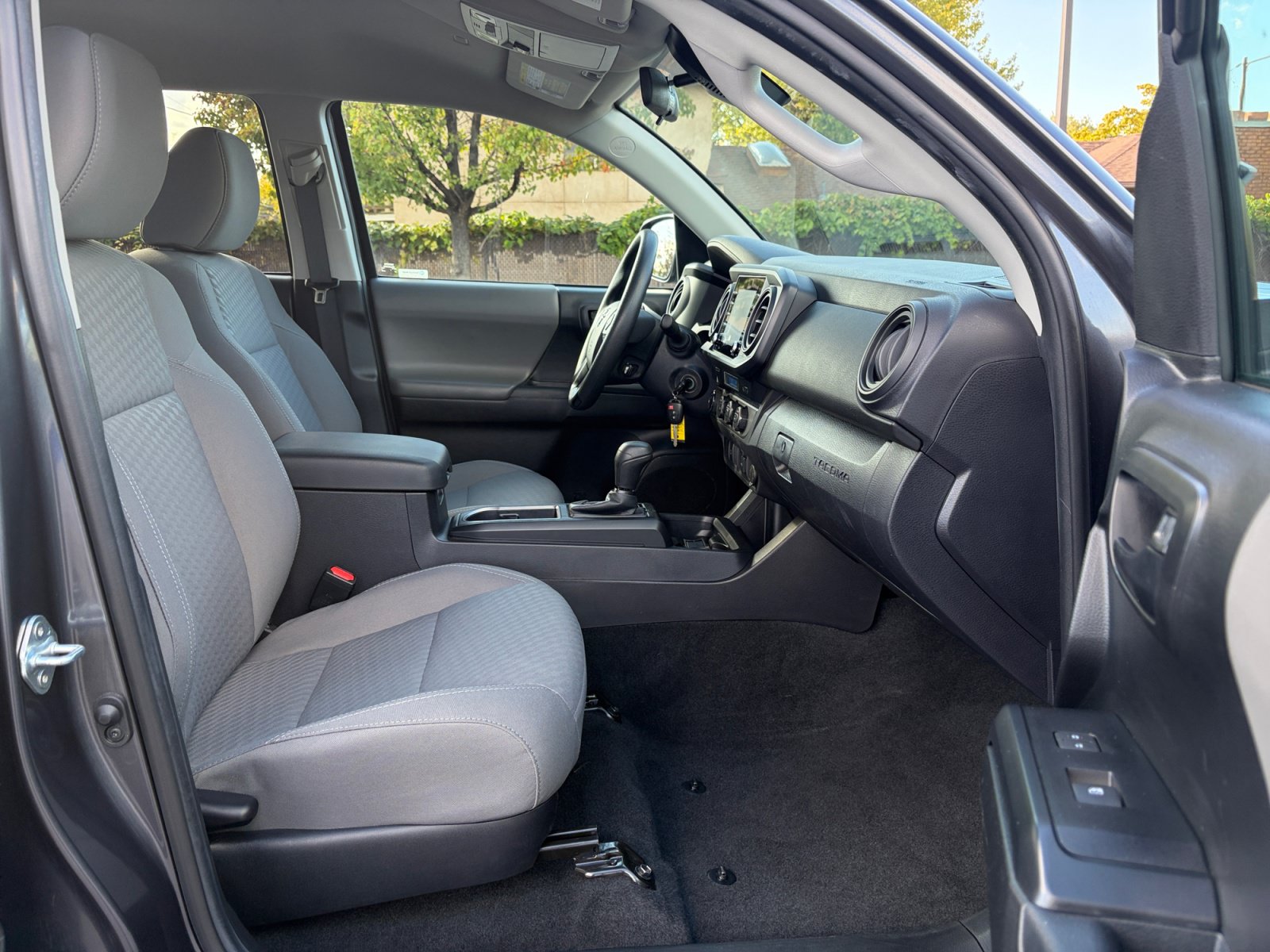 Certified 2021 Toyota Tacoma SR AWD/4WD image 28