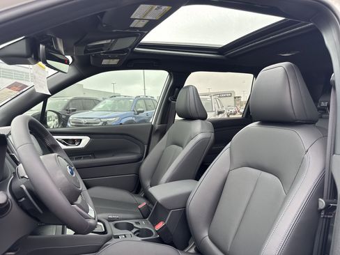 New 2025 Subaru Forester Limited image 27