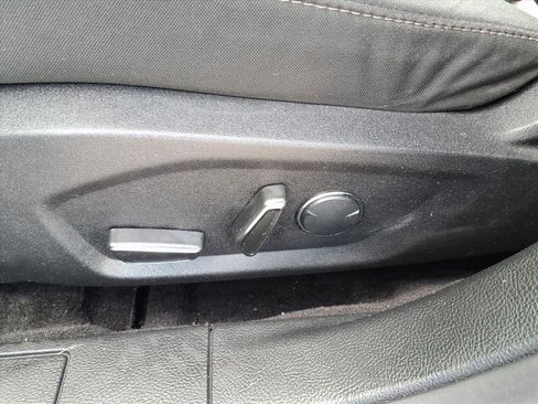 Used 2018 Ford Fusion SE w/ Fusion SE Technology Package image 13