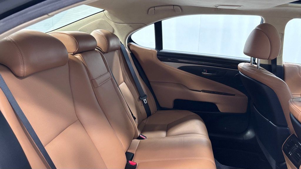 Used 2015 Lexus LS 460 L AWD/4WD image 25