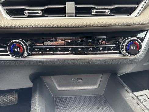 New 2026 Chevrolet Equinox LT w/ Convenience Package II FWD image 22