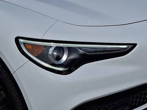 Used 2019 Alfa Romeo Stelvio Sprint w/ Nero Edizione image 11