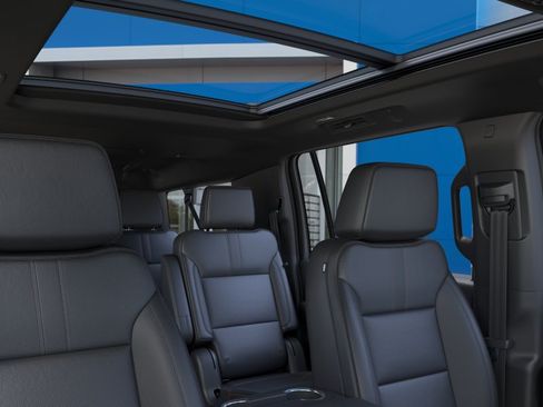 New 2026 Chevrolet Suburban RST w/ Comfort Package AWD/4WD image 24