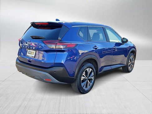 Used 2023 Nissan Rogue SV image 8
