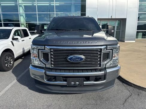 Certified 2022 Ford F350 XLT AWD/4WD image 3