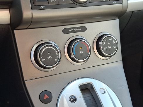 Used 2011 Nissan Sentra 2.0 S w/ Convenience Pkg image 17