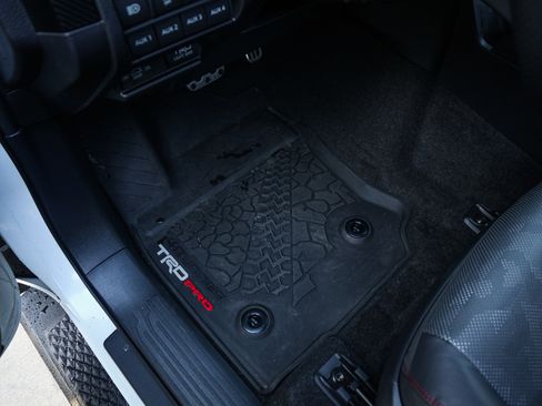 Used 2025 Toyota 4Runner TRD Pro image 16