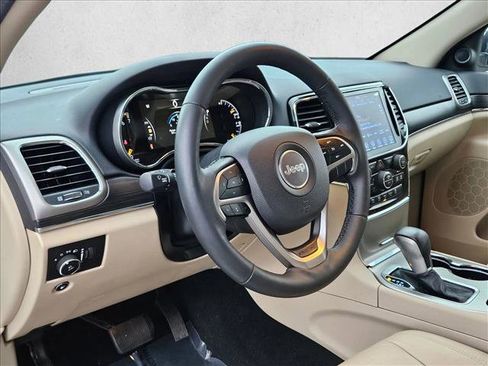 Used 2019 Jeep Grand Cherokee Limited image 10