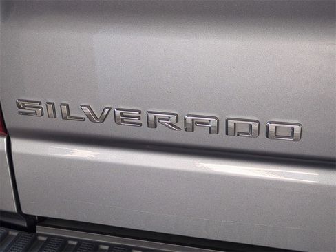 Used 2020 Chevrolet Silverado 1500 Custom w/ Custom Convenience Package image 14