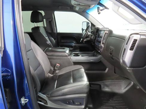Used 2017 GMC Sierra 1500 SLT w/ All Terrain X Package AWD/4WD image 33