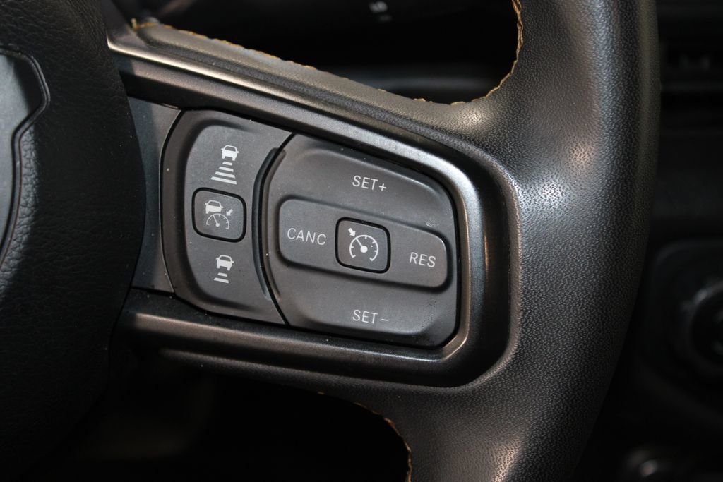 Used 2024 Jeep Wrangler Unlimited Sport AWD/4WD image 35