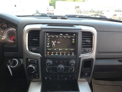Used 2020 RAM 1500 Warlock AWD/4WD image 63