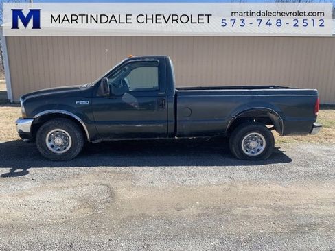 Used 2004 Ford F250 XL image 1