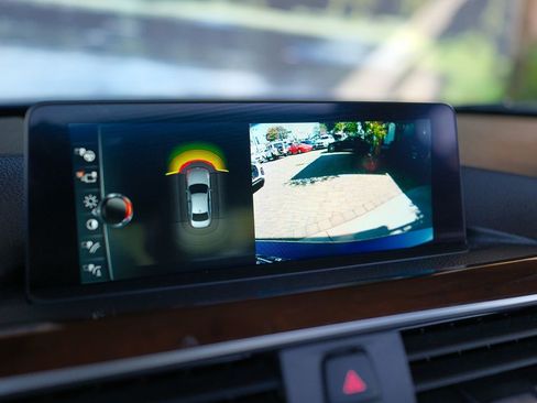 Used 2017 BMW 330e RWD image 26