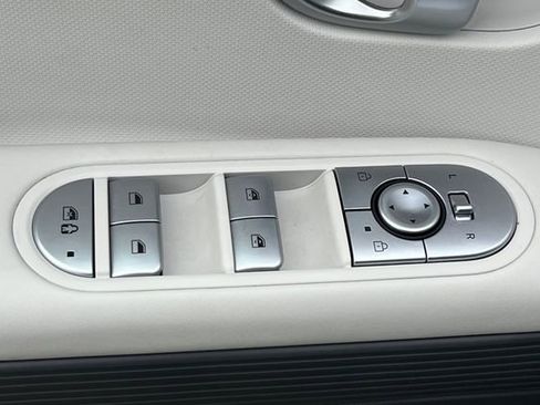 Certified 2024 Hyundai Ioniq 5 SEL image 15