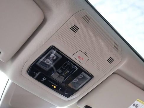 New 2026 Volkswagen Atlas SE image 20