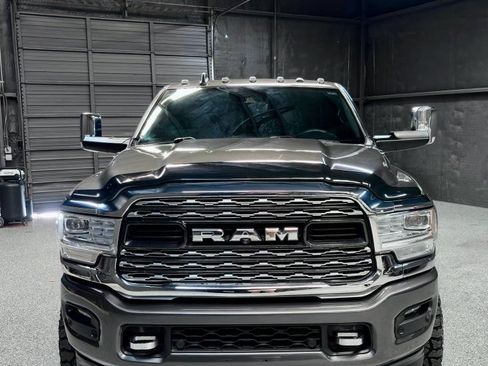Used 2022 RAM 2500 Limited AWD/4WD image 9