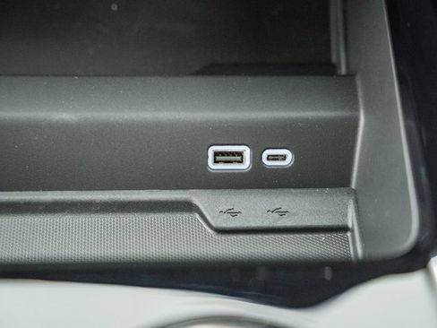 New 2026 Chevrolet Suburban Premier image 29