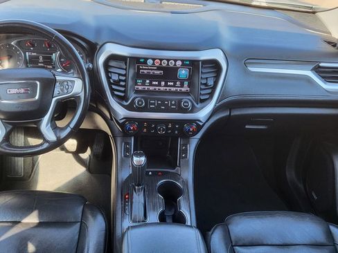 Used 2019 GMC Acadia SLT image 30
