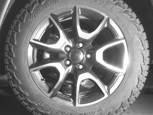 Used 2025 Jeep Compass Trailhawk AWD/4WD image 14