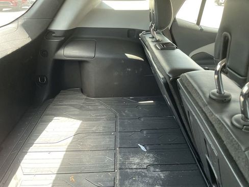Used 2018 GMC Terrain SLT w/ Preferred Package AWD/4WD image 10