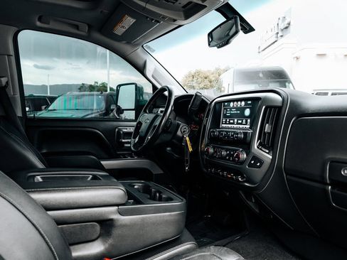 Used 2018 Chevrolet Silverado 2500 LTZ w/ Custom Sport Edition AWD/4WD image 52