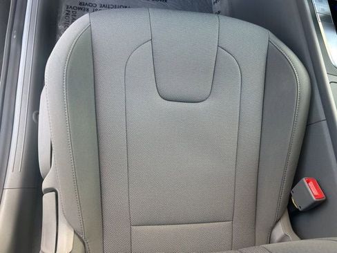 New 2026 Hyundai Elantra SE image 16