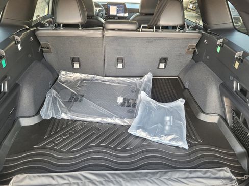 New 2026 Subaru Outback Limited AWD/4WD image 18