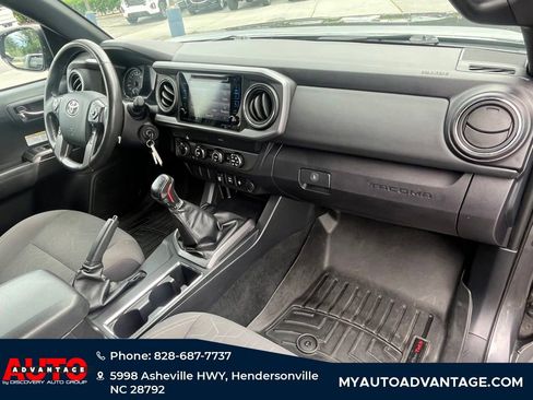 Used 2019 Toyota Tacoma TRD Off-Road AWD/4WD image 26