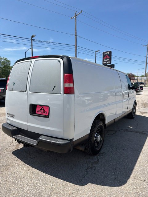 Used 2016 Chevrolet Express 2500 Extended RWD image 14