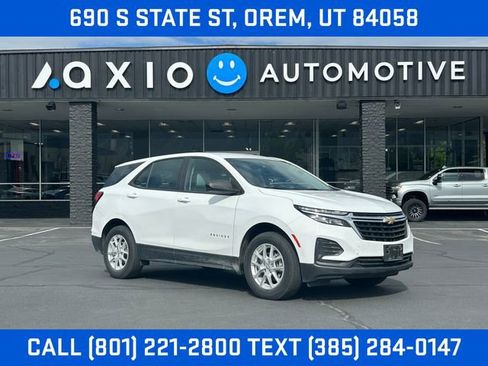 Used 2022 Chevrolet Equinox LS w/ LPO, Floor Liner Package AWD/4WD image 1