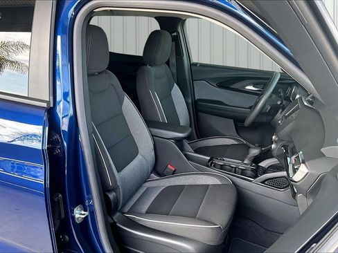 Used 2023 Chevrolet TrailBlazer LT FWD image 15