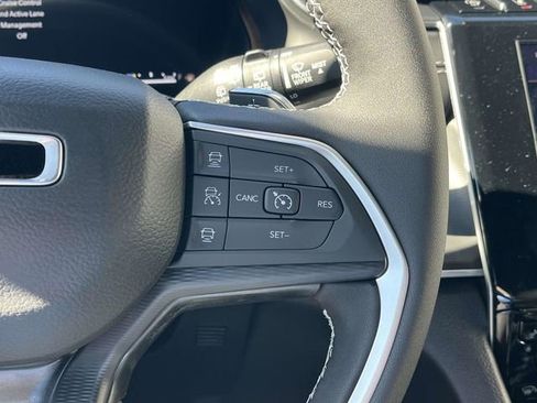 New 2025 Jeep Grand Cherokee L Altitude image 22