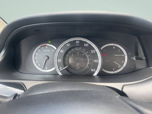 Used 2016 Honda Accord LX image 22