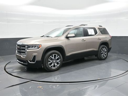 Used 2022 GMC Acadia SLT w/ Technology Package image 1