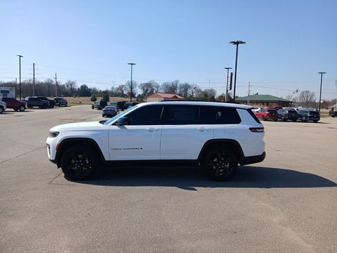 New 2026 Jeep Grand Cherokee L Limited image 4