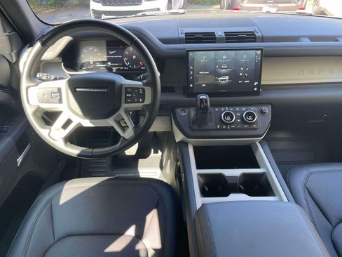 Used 2025 Land Rover Defender 110 S AWD/4WD image 13