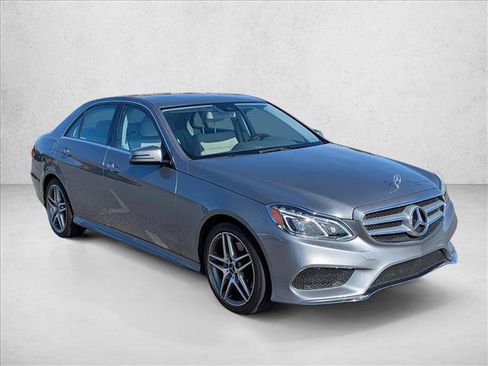 Used 2014 Mercedes-Benz E 350 Sedan image 3