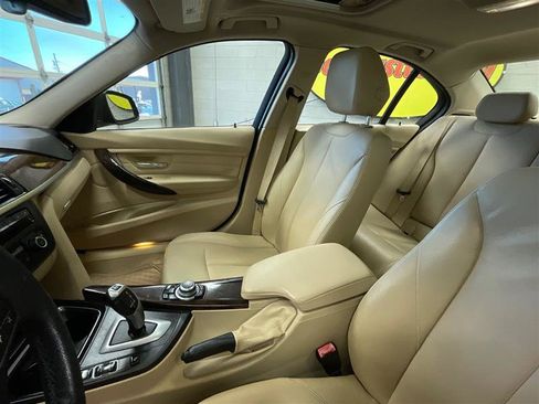 Used 2013 BMW 328i xDrive Sedan image 12