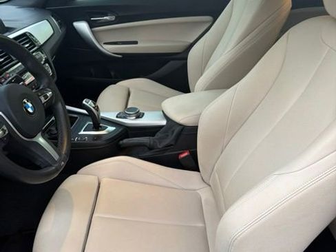 Used 2020 BMW 230i Coupe w/ M Sport Package RWD image 10