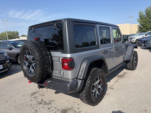 Used 2019 Jeep Wrangler Unlimited Rubicon w/ LED Lighting Group AWD/4WD image 5