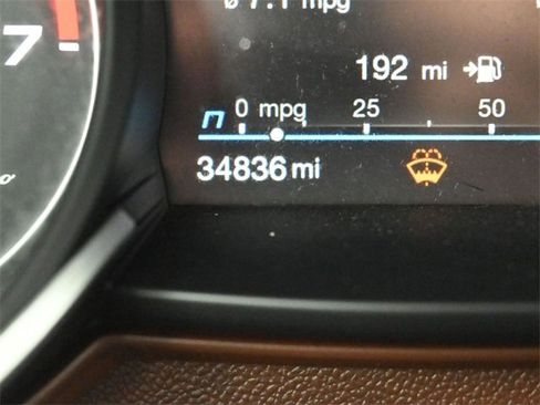 Used 2020 Alfa Romeo Stelvio image 27