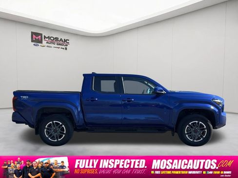 Used 2024 Toyota Tacoma TRD Sport AWD/4WD image 2