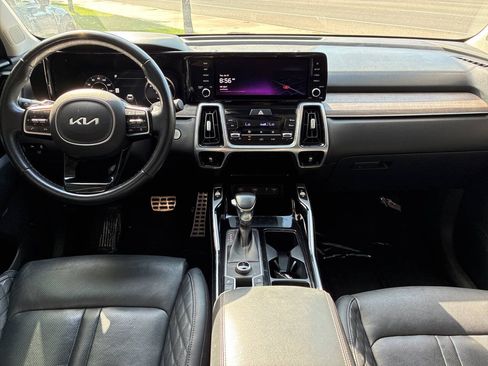 Used 2022 Kia Sorento SX Prestige AWD/4WD image 9
