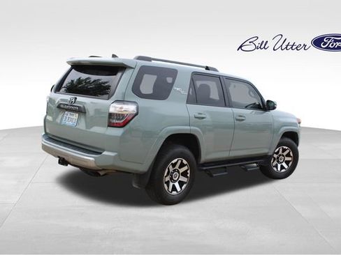 Used 2023 Toyota 4Runner TRD Off-Road Premium w/ Moonroof Package AWD/4WD image 5