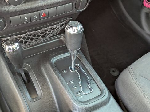 Used 2017 Jeep Wrangler Willys Wheeler image 27